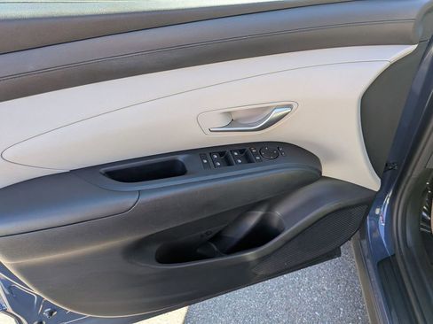 Certified 2025 Hyundai Tucson SEL image 13