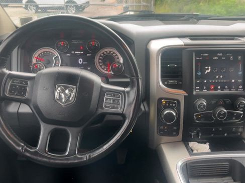 Used 2019 RAM 1500 Big Horn AWD/4WD image 5