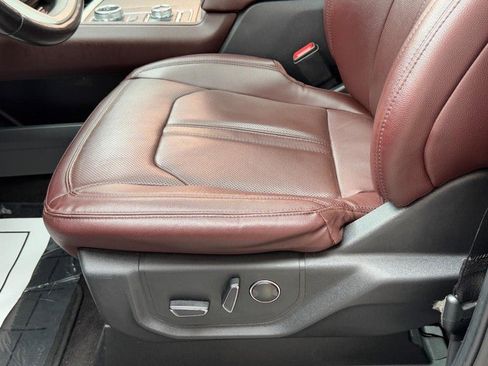 Used 2023 Ford Expedition Limited AWD/4WD image 29