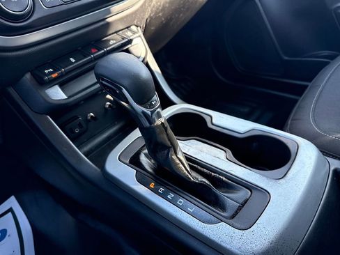 Used 2022 Chevrolet Colorado LT w/ Fleet Safety Package image 30