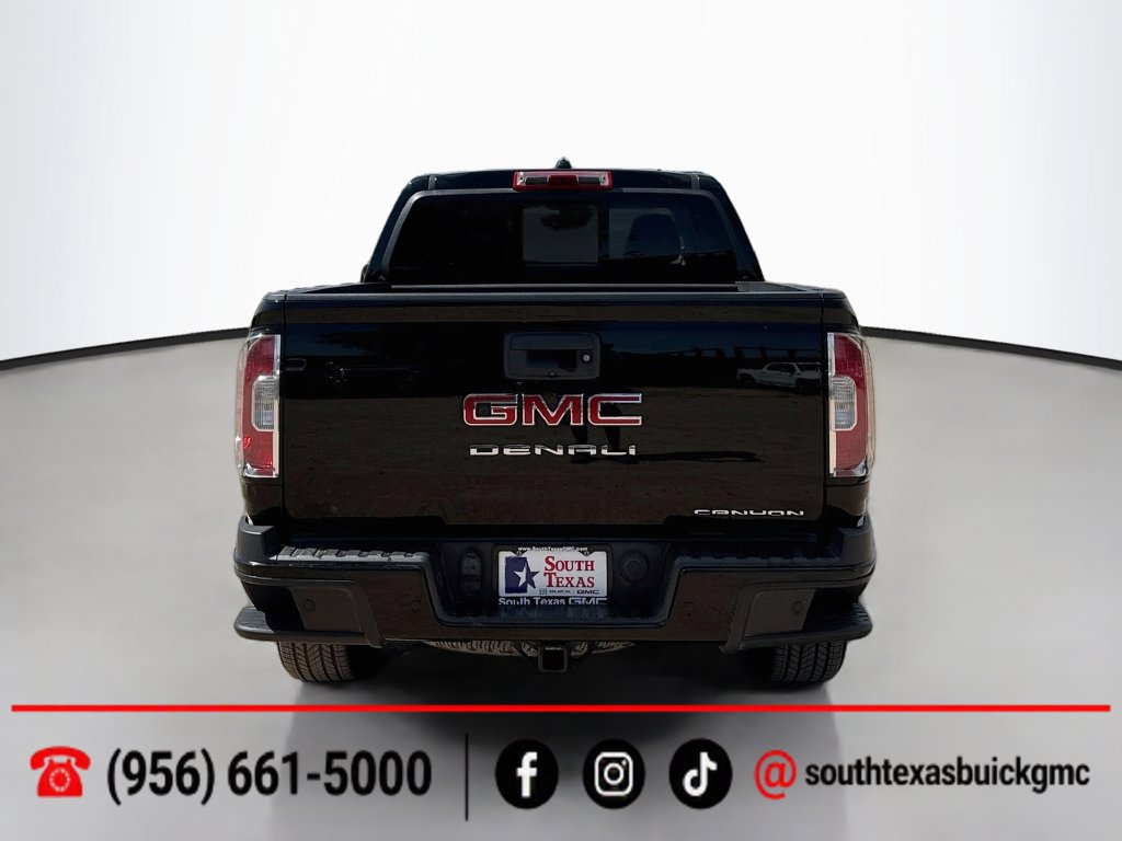 Used 2022 GMC Canyon Denali w/ Denali Black Edition Package AWD/4WD image 7