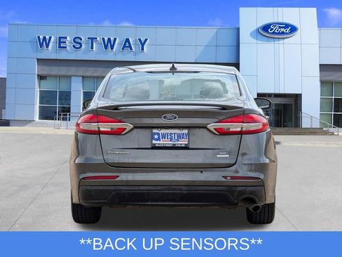 Used 2019 Ford Fusion SE w/ Equipment Group 151A image 4
