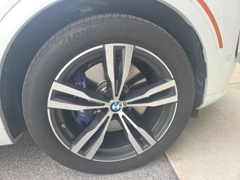 Certified 2024 BMW X7 M60i w/ Executive Package AWD/4WD image 2