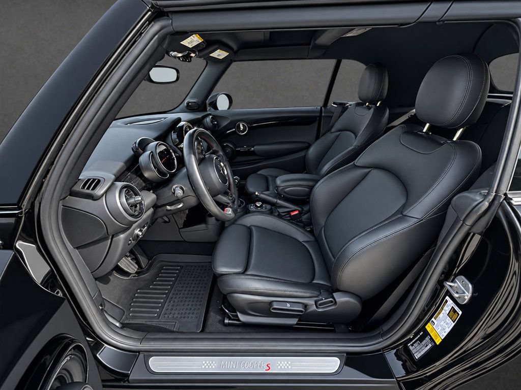 Used 2019 MINI Cooper S FWD image 3
