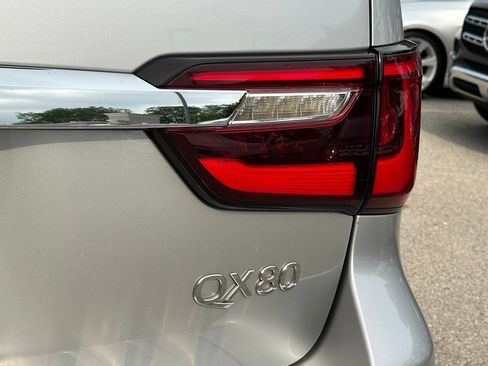 Used 2021 INFINITI QX80 Luxe AWD/4WD image 16
