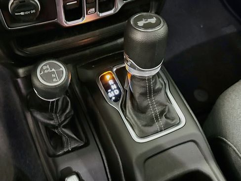 Used 2025 Jeep Wrangler Unlimited Sport AWD/4WD image 24
