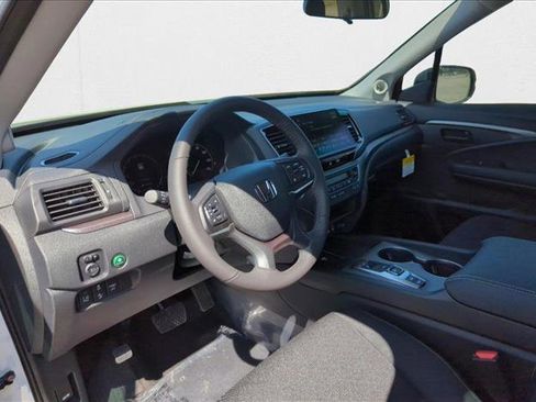 New 2025 Honda Ridgeline Sport image 3