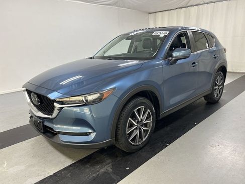 Used 2018 MAZDA CX-5 Touring w/ Preferred Equipment Package AWD/4WD image 5
