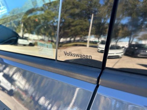 Used 2023 Volkswagen ID.4 Pro image 27