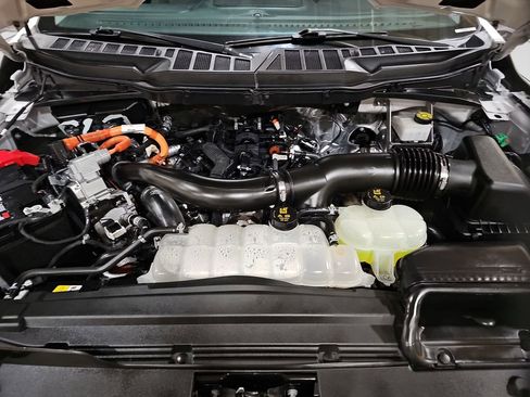 Used 2024 Ford F150 XLT w/ Mobile Office Package image 23