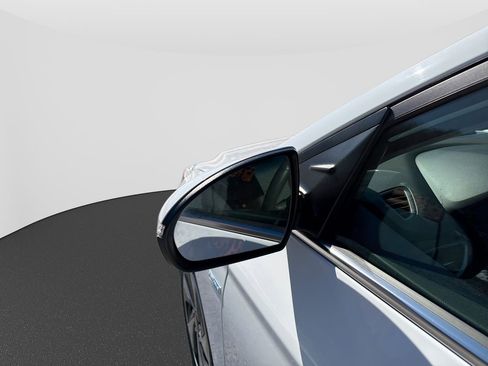 Used 2019 Hyundai Ioniq SEL image 12