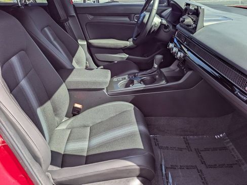 Used 2025 Honda Civic Sport image 19