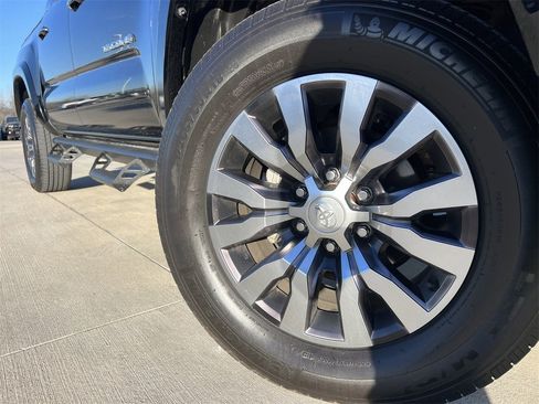 Used 2023 Toyota Tacoma Limited image 7