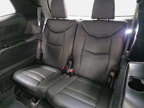 Certified 2025 Cadillac XT6 Premium Luxury AWD/4WD image 34