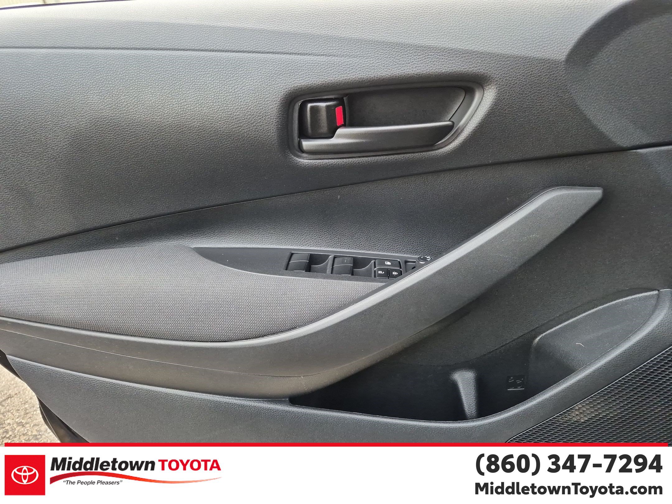 Used 2024 Toyota Corolla LE FWD image 10