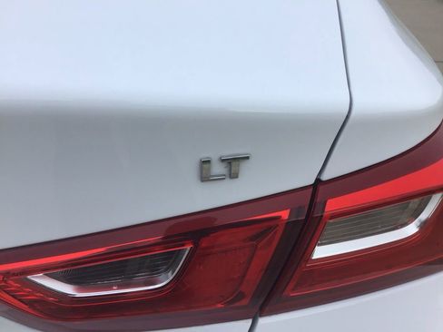 Used 2023 Chevrolet Malibu LT FWD image 30