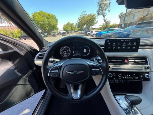 Used 2025 Genesis G70 2.5T AWD/4WD image 36