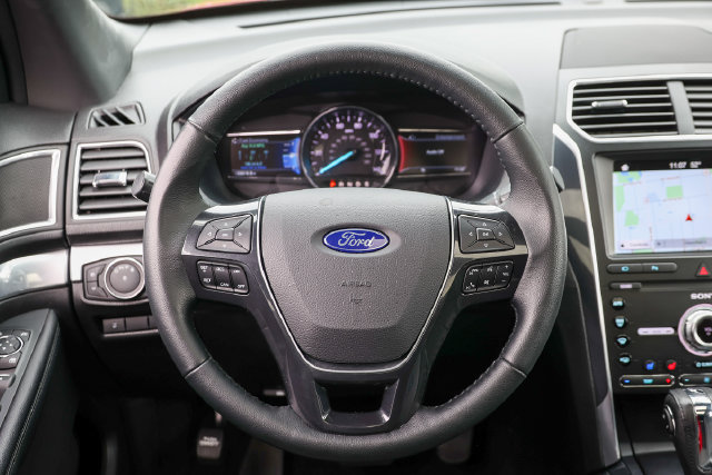 Used 2019 Ford Explorer Limited AWD/4WD image 9