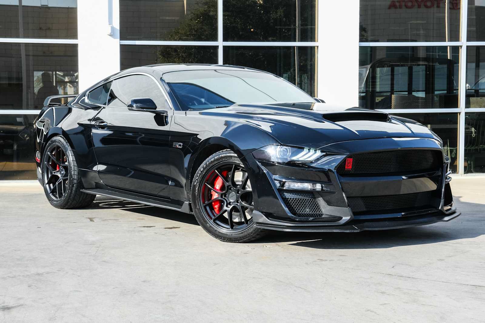 Used 2019 Ford Mustang Bullitt w/ Bullitt Electronics Package RWD image 5