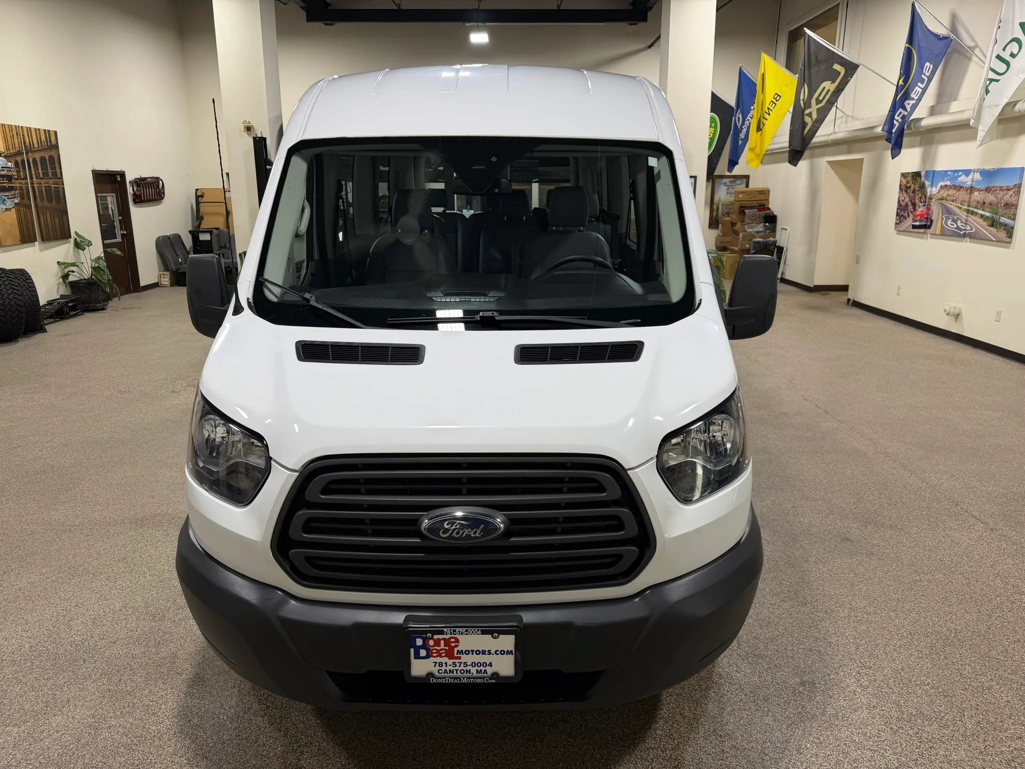 Used 2018 Ford Transit 150 XL RWD image 11