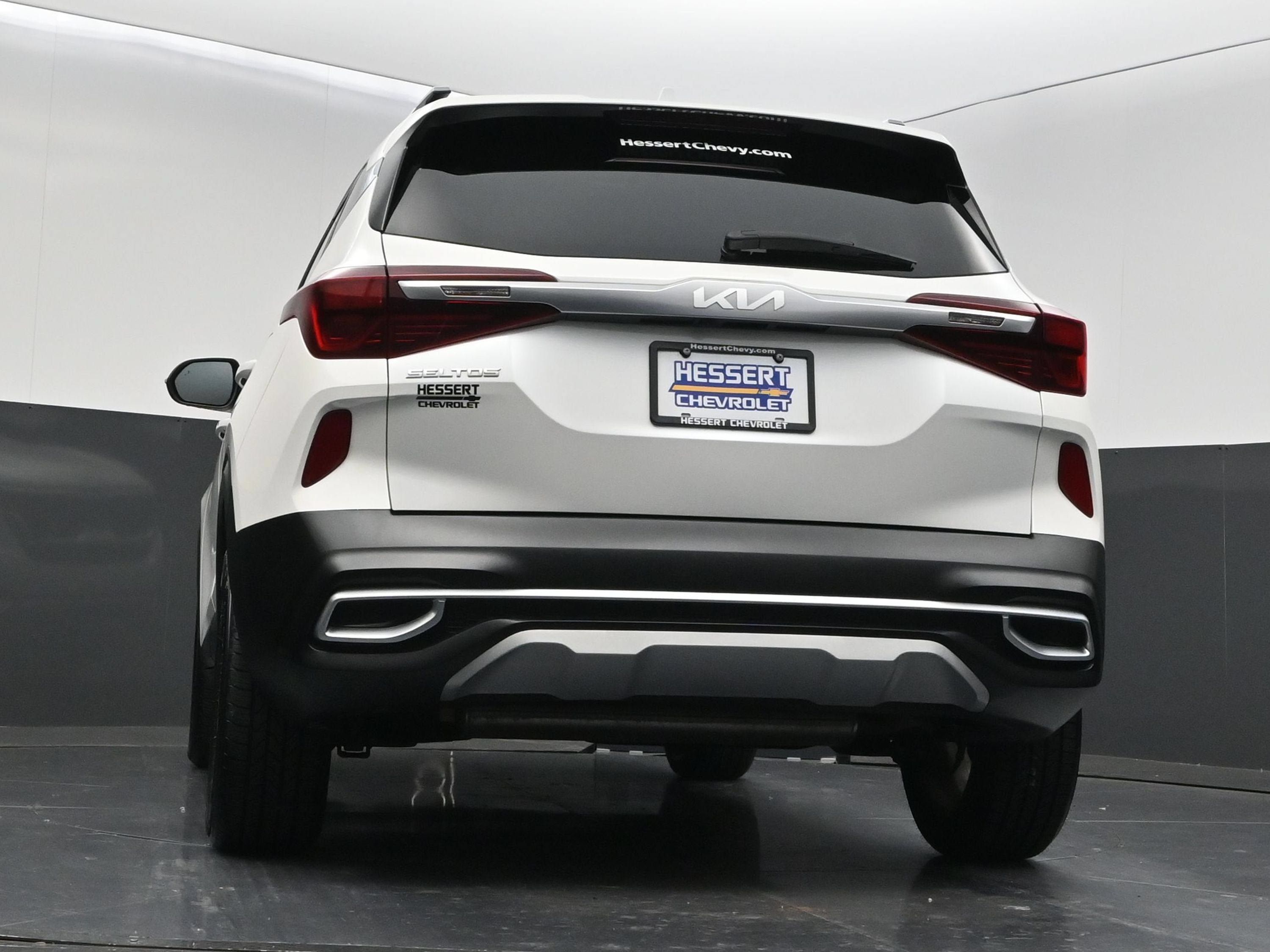 Used 2023 Kia Seltos S w/ Navigation Package FWD image 41