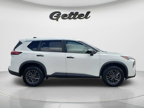 Used 2024 Nissan Rogue S FWD image 4
