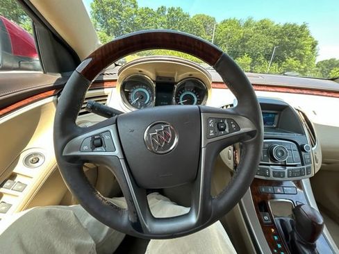 Used 2010 Buick LaCrosse CXL w/ Luxury Package FWD image 22