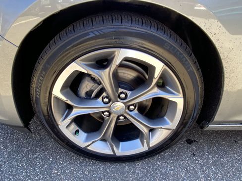 Used 2024 Chevrolet Malibu LT image 14