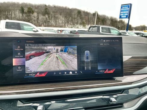 Used 2025 BMW X5 xDrive50e image 26