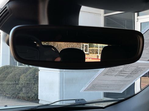 Used 2023 Jeep Compass Latitude image 27