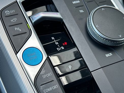 Certified 2023 BMW i4 eDrive40 w/ M Sport Package image 27