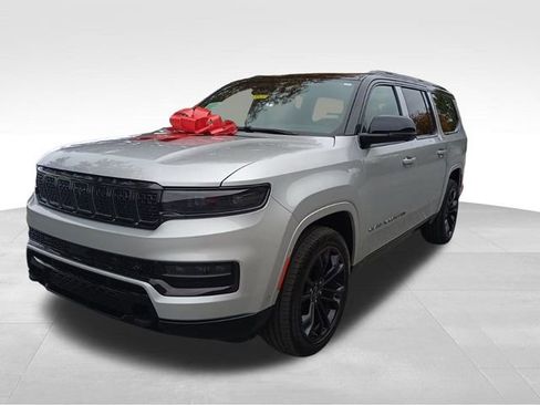 Used 2023 Jeep Grand Wagoneer L Series III w/ Rear Seat Video Group 1 image 2