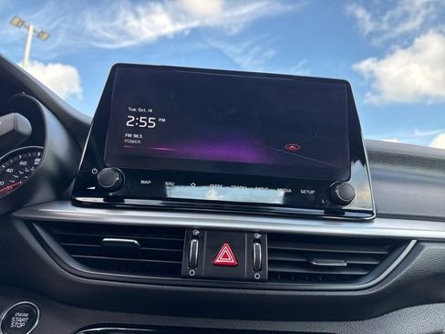 Used 2023 Kia Forte GT-Line image 29