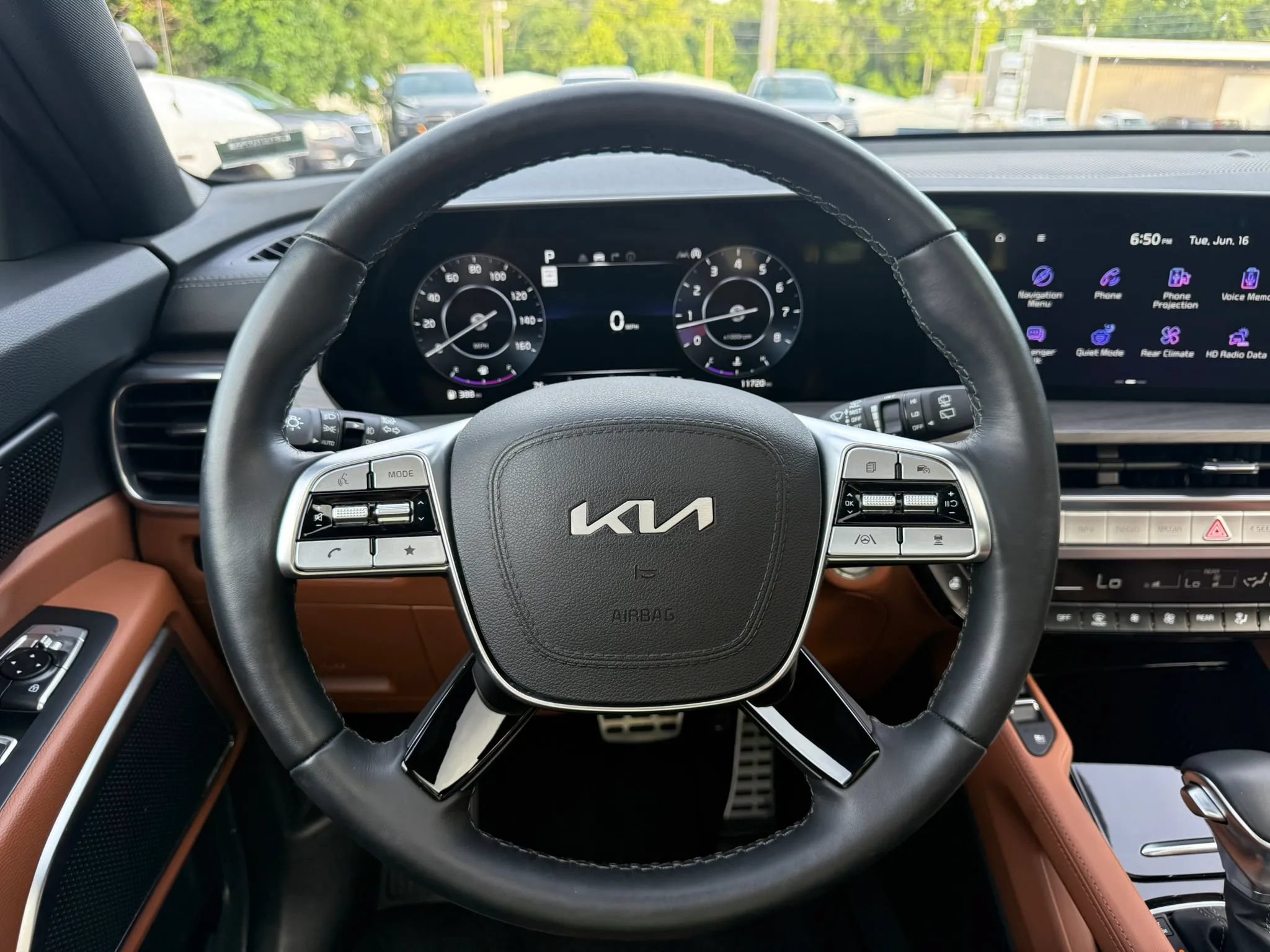 Used 2025 Kia Telluride SX X-Line AWD/4WD image 19
