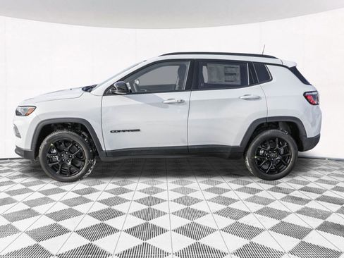New 2026 Jeep Compass Latitude image 7