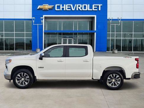 New 2026 Chevrolet Silverado 1500 LT w/ Texas Edition Plus AWD/4WD image 3