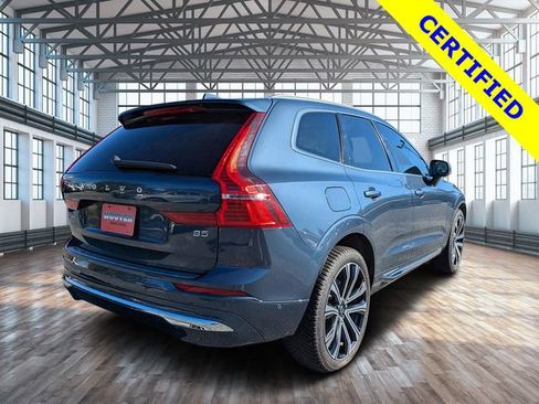 Used 2023 Volvo XC60 B5 Ultimate w/ Climate Package image 4