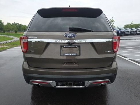 Used 2016 Ford Explorer XLT w/ Equipment Group 202A AWD/4WD image 9