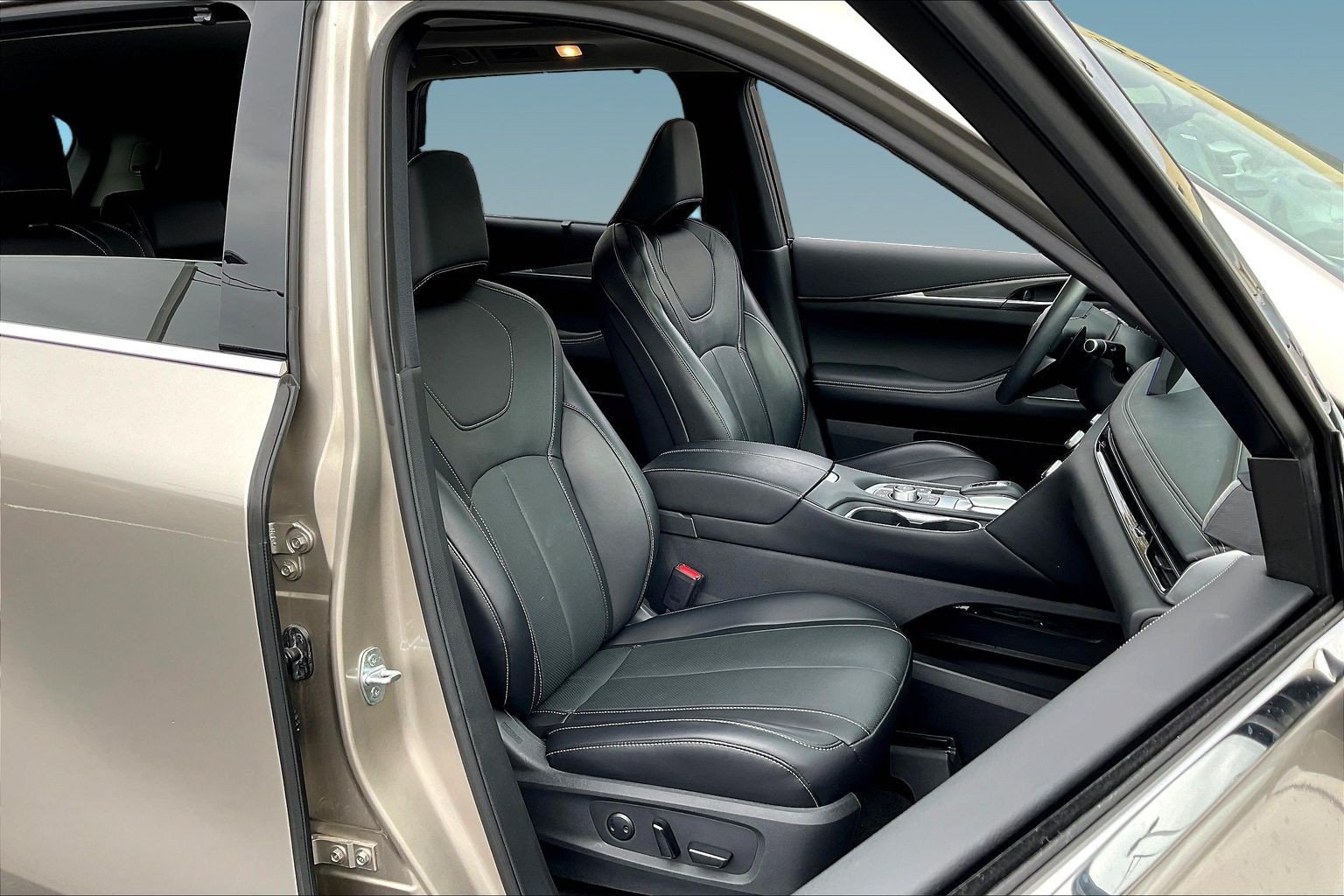 Certified 2023 INFINITI QX60 Luxe w/ Cargo Package AWD/4WD image 28