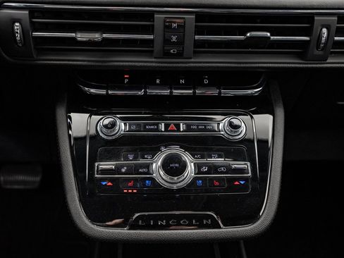 Used 2022 Lincoln Corsair Reserve w/ Equipment Group 201A image 35