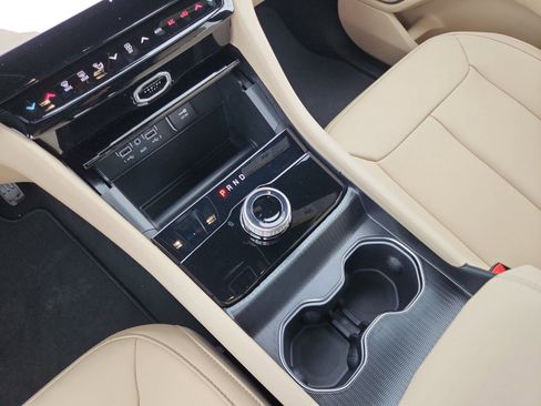 New 2026 Jeep Grand Cherokee L Limited RWD image 21