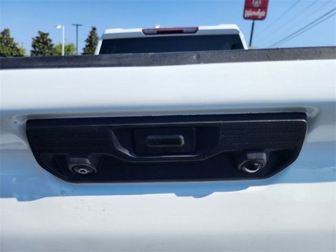 Used 2024 Chevrolet Silverado 2500 LT image 9