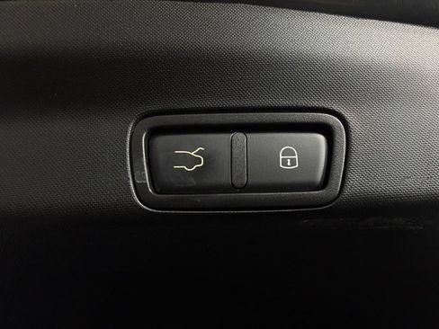 Used 2023 Alfa Romeo Stelvio Ti AWD/4WD image 23