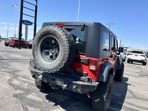 Used 2008 Jeep Wrangler Unlimited Rubicon w/ Trailer Tow Group AWD/4WD image 5
