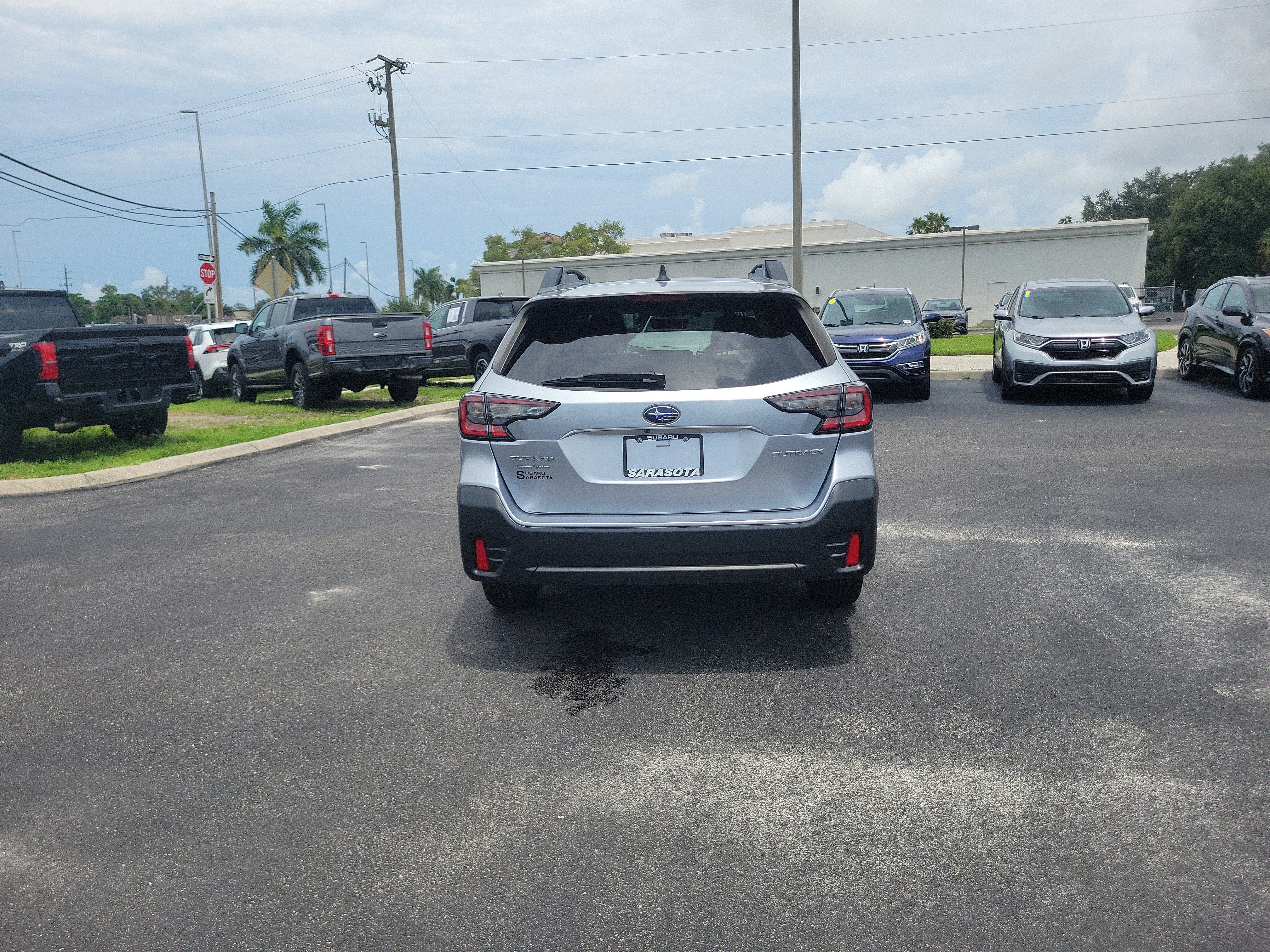 Used 2020 Subaru Outback Premium AWD/4WD image 5