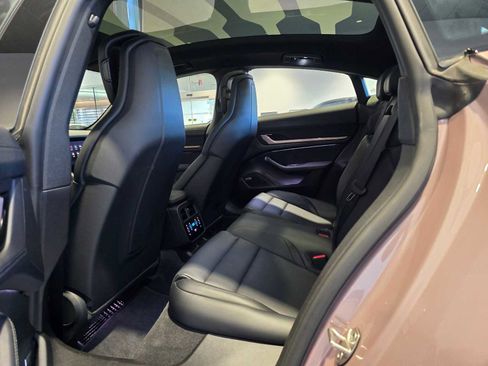 Used 2024 Porsche Taycan 4S image 21