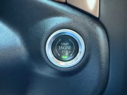 Used 2021 Chevrolet Silverado 3500 High Country image 19