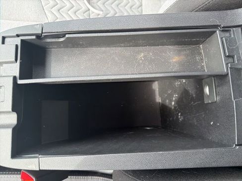 Used 2023 Chevrolet Equinox LT w/ LPO, Floor Liner Package FWD image 29