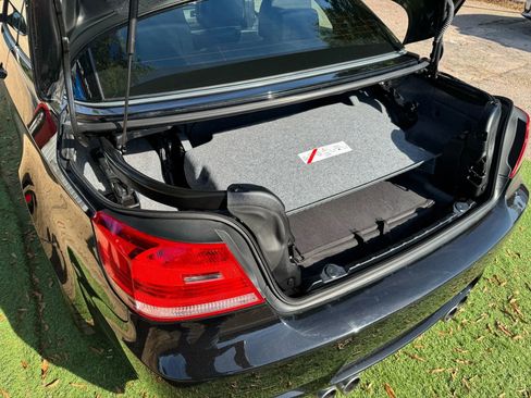 Used 2010 BMW M3 Convertible 2D image 9