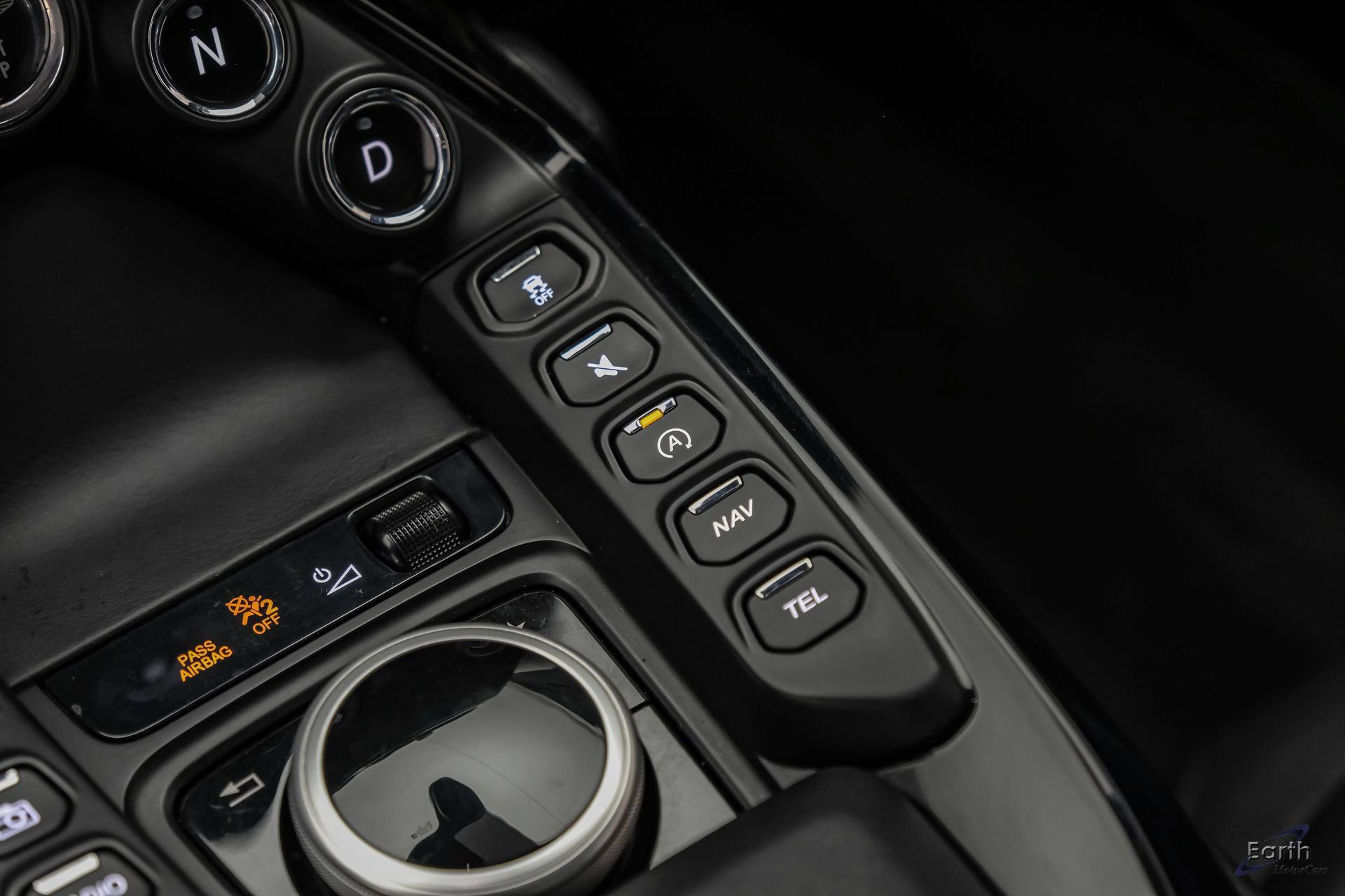 Used 2022 Aston Martin V8 Vantage Coupe RWD image 61
